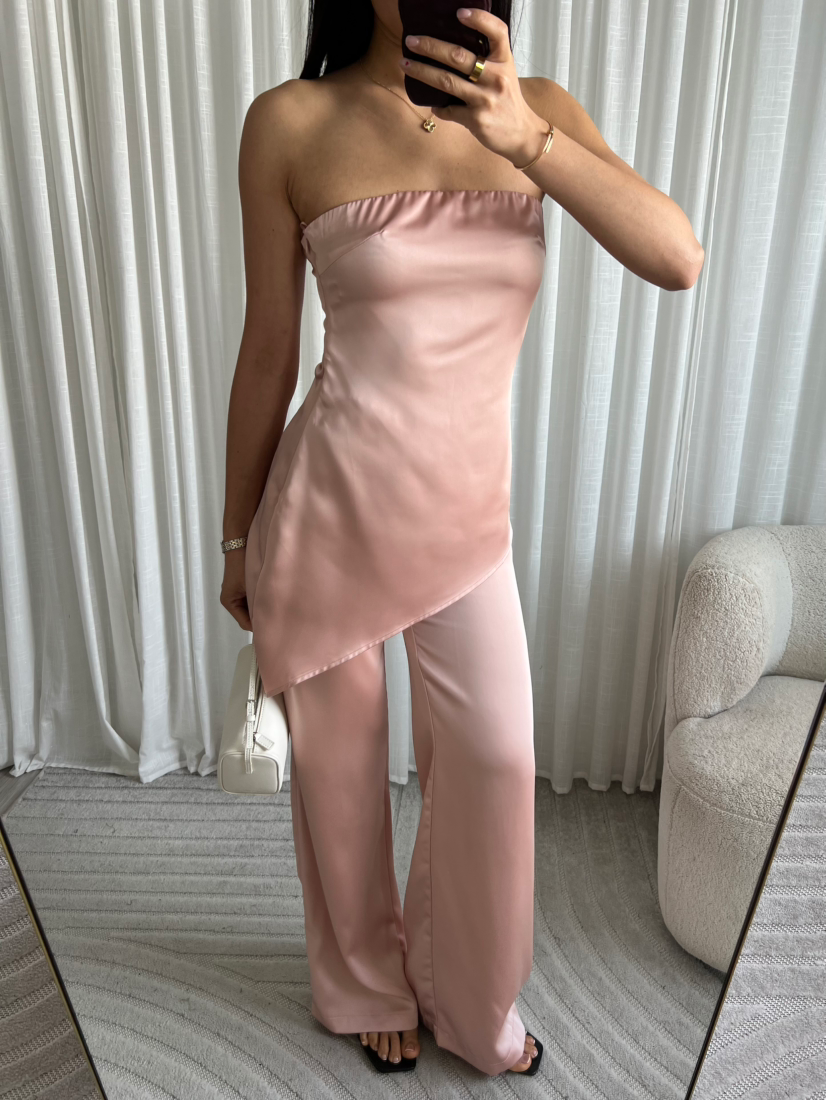 Satin strapless asymmetric top
